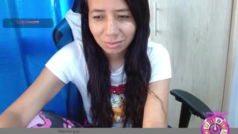 Snapshot of miculohot chatting on 6, 4, 2026 vanesa sexy online show from 6, 4, 2026