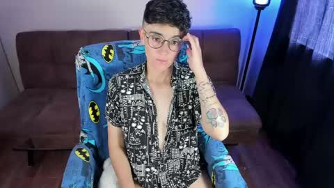 Snapshot of midnight07_ chatting on 18, 5, 2026 Blue online show from 18, 5, 2026