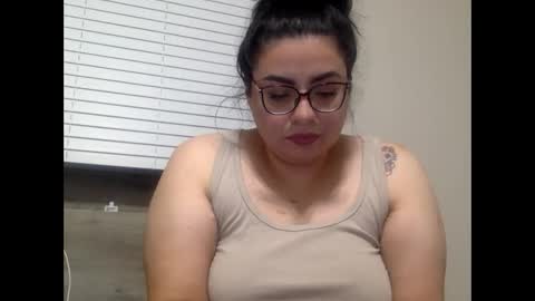 Snapshot of midnightbruja111 chatting on 2, 11, 2025 midnightbruja111 online show from 2, 11, 2025