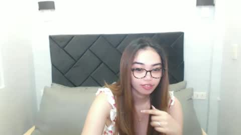 Snapshot of midnightbunny_ chatting on 23, 12, 2024 Bunny 3 online show from 23, 12, 2024