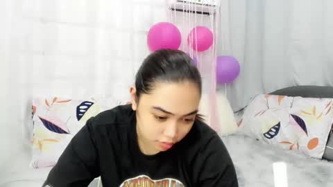 Snapshot of midnightbunny_ chatting on 16, 10, 2025 Bunny 3 online show from 16, 10, 2025