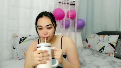 Snapshot of midnightbunny_ chatting on 5, 12, 2025 Bunny 3 online show from 5, 12, 2025