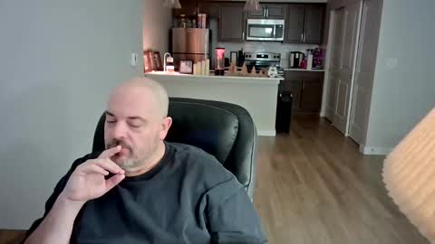 midnightmoonlight777 online show from 8, 1, 2026