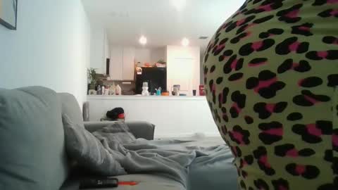 Elinora online show from 12, 3, 2026