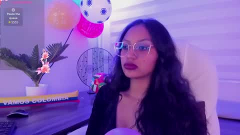 miel_ambar online show from 2, 7, 2026