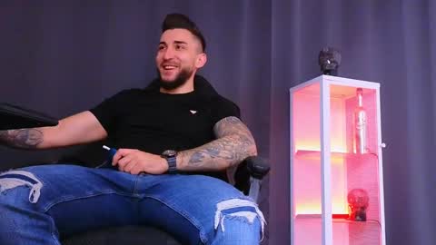 MightyAaron online show from 15, 2, 2025