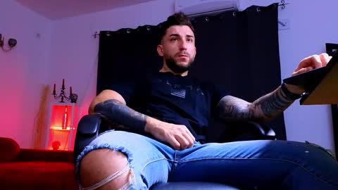 MightyAaron online show from 25, 10, 2025