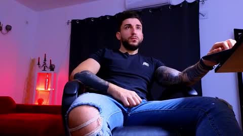 MightyAaron online show from 30, 11, 2025