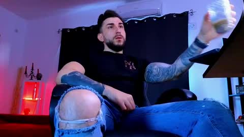 MightyAaron online show from 30, 5, 2026