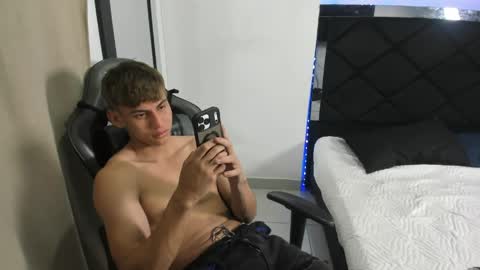 Miguel Hernandez online show from 28, 4, 2026