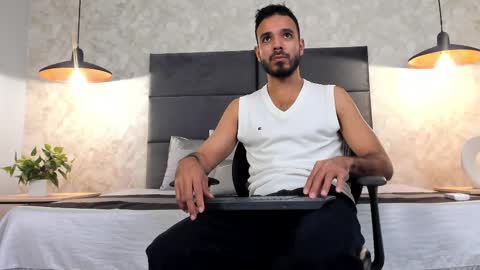 miguelsanfrancisco online show from 28, 9, 2025