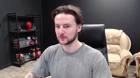 Misha Winchester online show from 5, 2, 2025