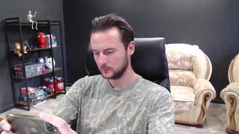 Misha Winchester online show from 7, 10, 2025