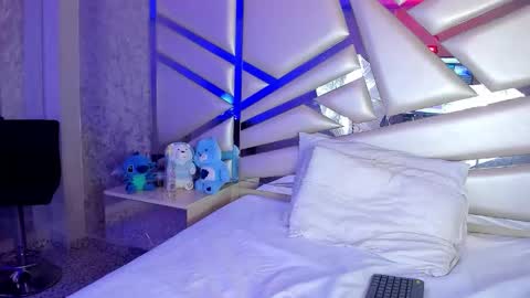 MIA 3 online show from 1, 11, 2025