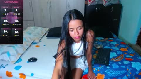 Snapshot of miia_jensen chatting on 24, 10, 2025 MIA online show from 24, 10, 2025