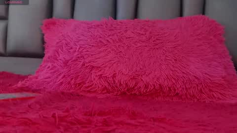  Miia Laurens  online show from 11, 3, 2025