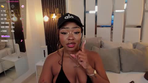 Miia Schwarz  online show from 9, 10, 2025