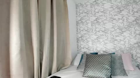 miiaa_monroe online show from 23, 11, 2025