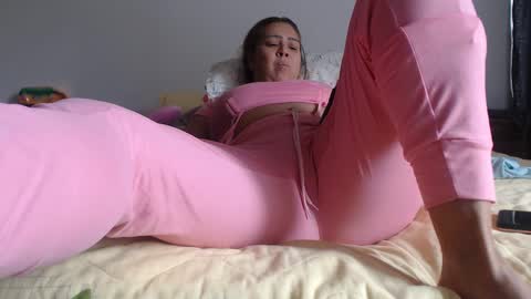 Snapshot of miilu74 chatting on 30, 12, 2024 Miilu74 online show from 30, 12, 2024