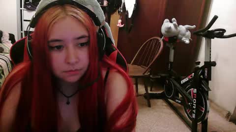 Mika online show from 10, 4, 2026