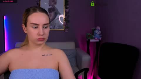 Snapshot of mikameovv chatting on 4, 2, 2026 Mika online show from 4, 2, 2026