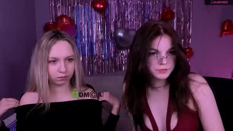 Snapshot of mikameovv chatting on 15, 2, 2026 Mika online show from 15, 2, 2026