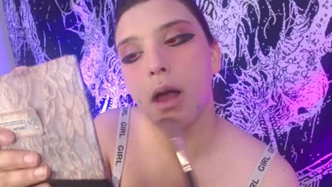 Mika online show from 11, 4, 2026