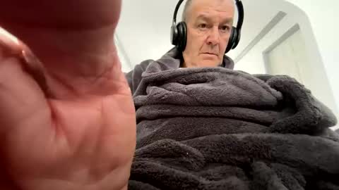 Snapshot of mike26051 chatting on 26, 2, 2025 mike26051 online show from 26, 2, 2025