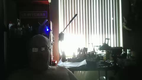 mike_allen4 online show from 11, 4, 2026