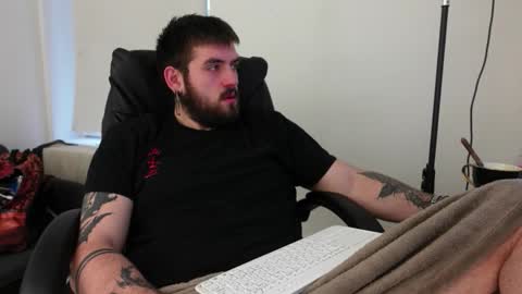 Snapshot of mike_platano chatting on 16, 10, 2025 MIKE PLATANO online show from 16, 10, 2025