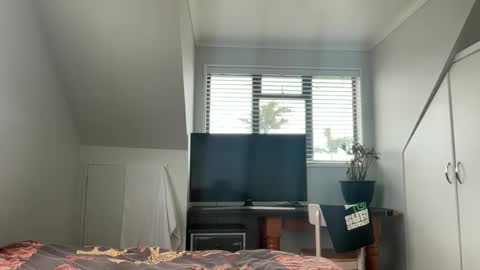 Mike online show from 12, 10, 2025