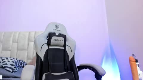 mikebradley15 online show from 9, 4, 2026