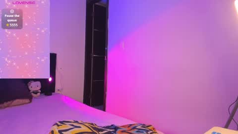 Snapshot of mikee_g chatting on 24, 4, 2026 ZARA BLARE online show from 24, 4, 2026
