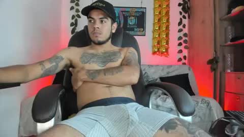 mikee_scooth online show from 21, 1, 2025