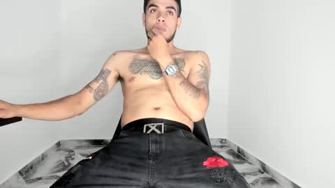 mikee_scooth online show from 23, 11, 2025