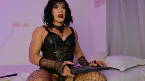 mikegaitan1 online show from 12, 9, 2025