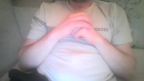 Snapshot of mikehockishuge9 chatting on 1, 2, 2026 mikehockishuge9 online show from 1, 2, 2026