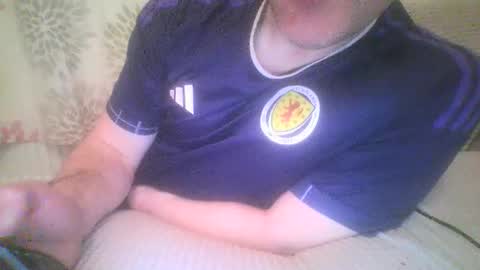 mikehockishuge9 online show from 19, 4, 2026