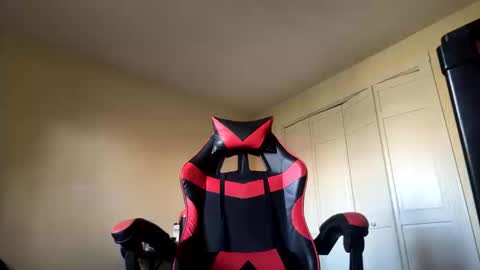 Snapshot of mikeiron126150 chatting on 19, 10, 2025 mikeiron126150 online show from 19, 10, 2025