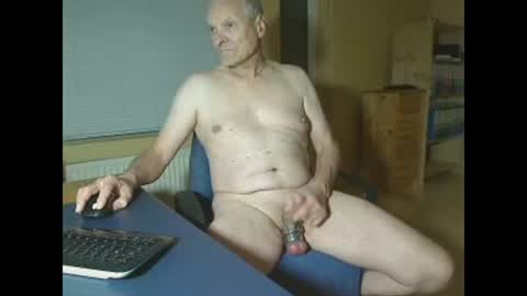 mikel19623 online show from 3, 11, 2025