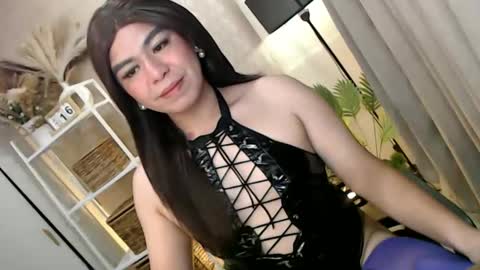 Snapshot of mikha_sensual chatting on 16, 1, 2026 Theresa Luna online show from 16, 1, 2026