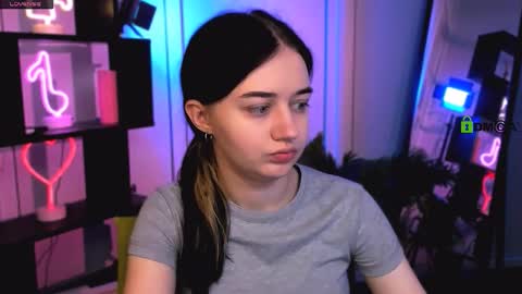 miki_ti online show from 16, 12, 2025