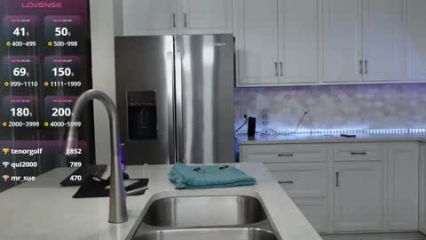 Snapshot of mikmagik chatting on 6, 1, 2025 Mikaylah online show from 6, 1, 2025