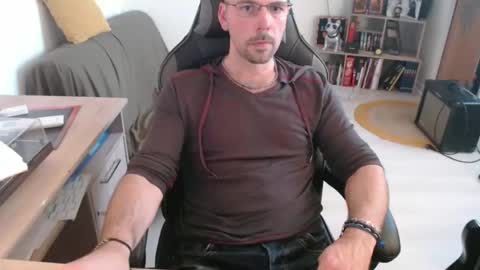 Snapshot of mikmik91 chatting on 24, 2, 2026 mikmik91 online show from 24, 2, 2026