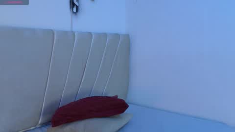 Mikoto Urb online show from 13, 12, 2025