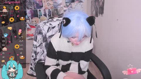 Snapshot of miku_bunny chatting on 2, 12, 2024 Miku online show from 2, 12, 2024