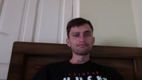 Snapshot of mikw63 chatting on 20, 5, 2026 Sin online show from 20, 5, 2026