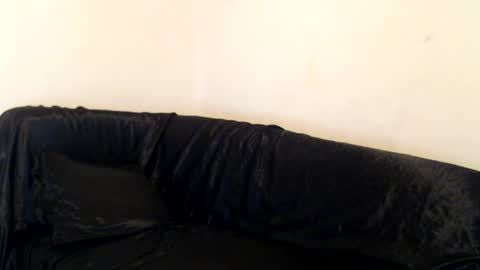 Snapshot of mikyzazo chatting on 6, 7, 2026 Miky Zazo online show from 6, 7, 2026