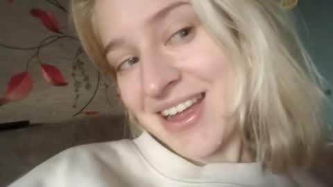 Mila 420 online show from 12, 11, 2025