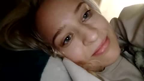 Snapshot of mila_420 chatting on 15, 1, 2026 Mila 420 online show from 15, 1, 2026